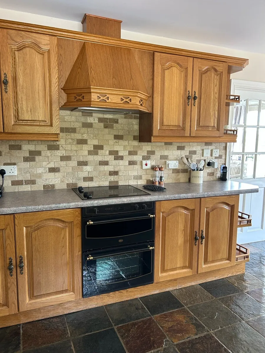 Solid oak kitchen - Image 3