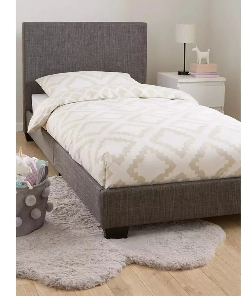 Riley grey fabric single bed frame - Image 4