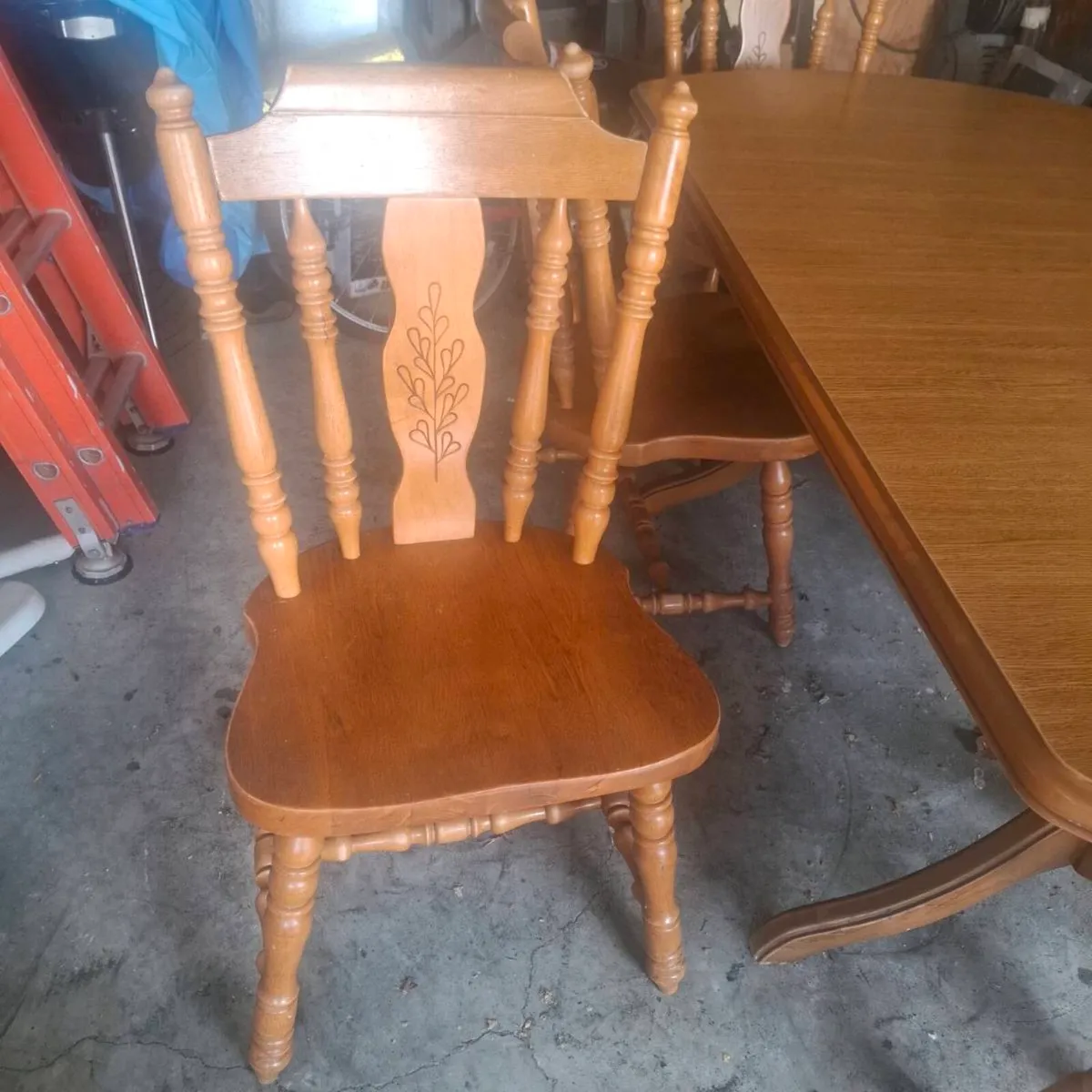 Solid Oak Dining Table & 6 Chairs - Image 3