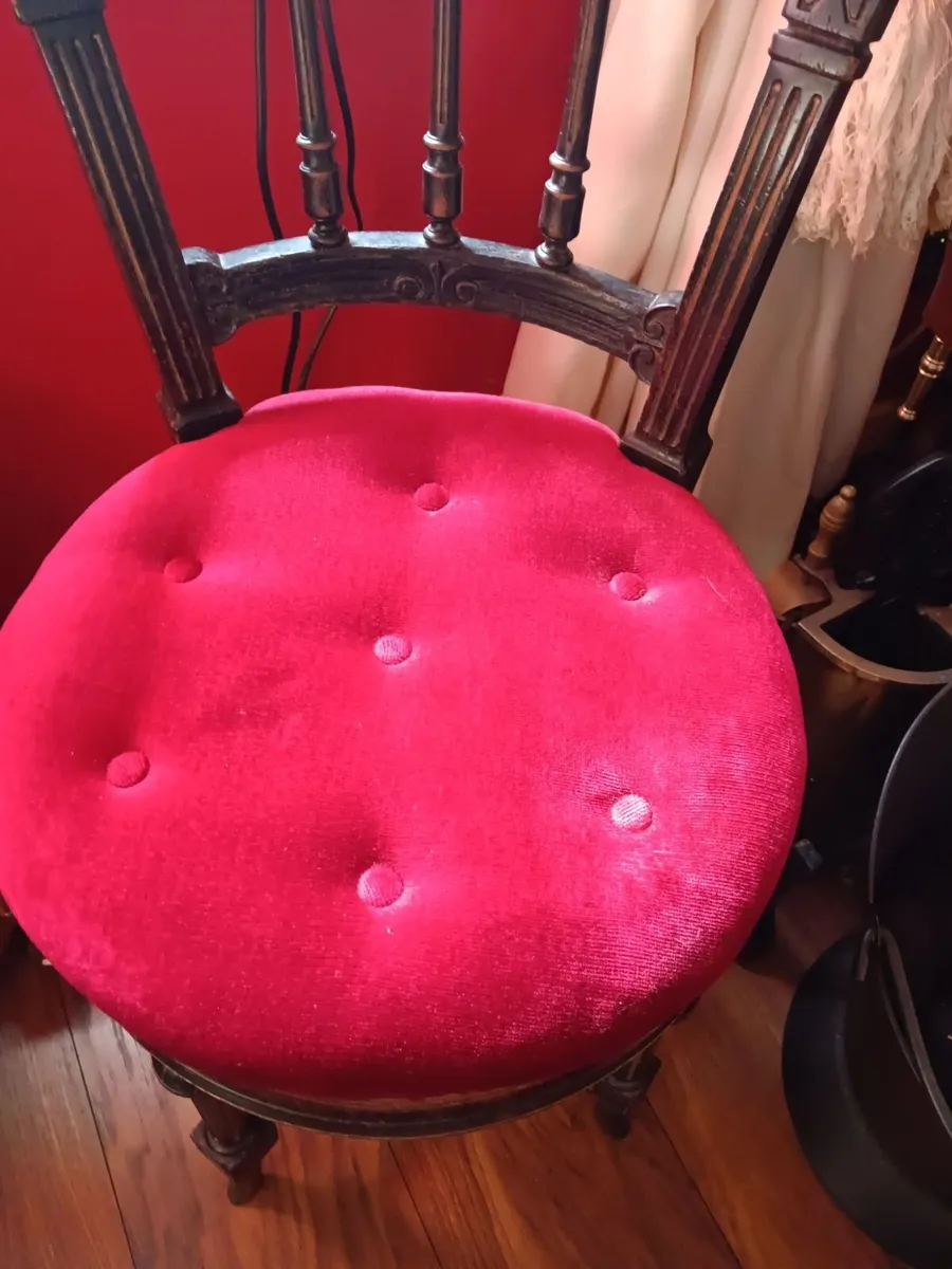 Antique nursing chair - Image 1