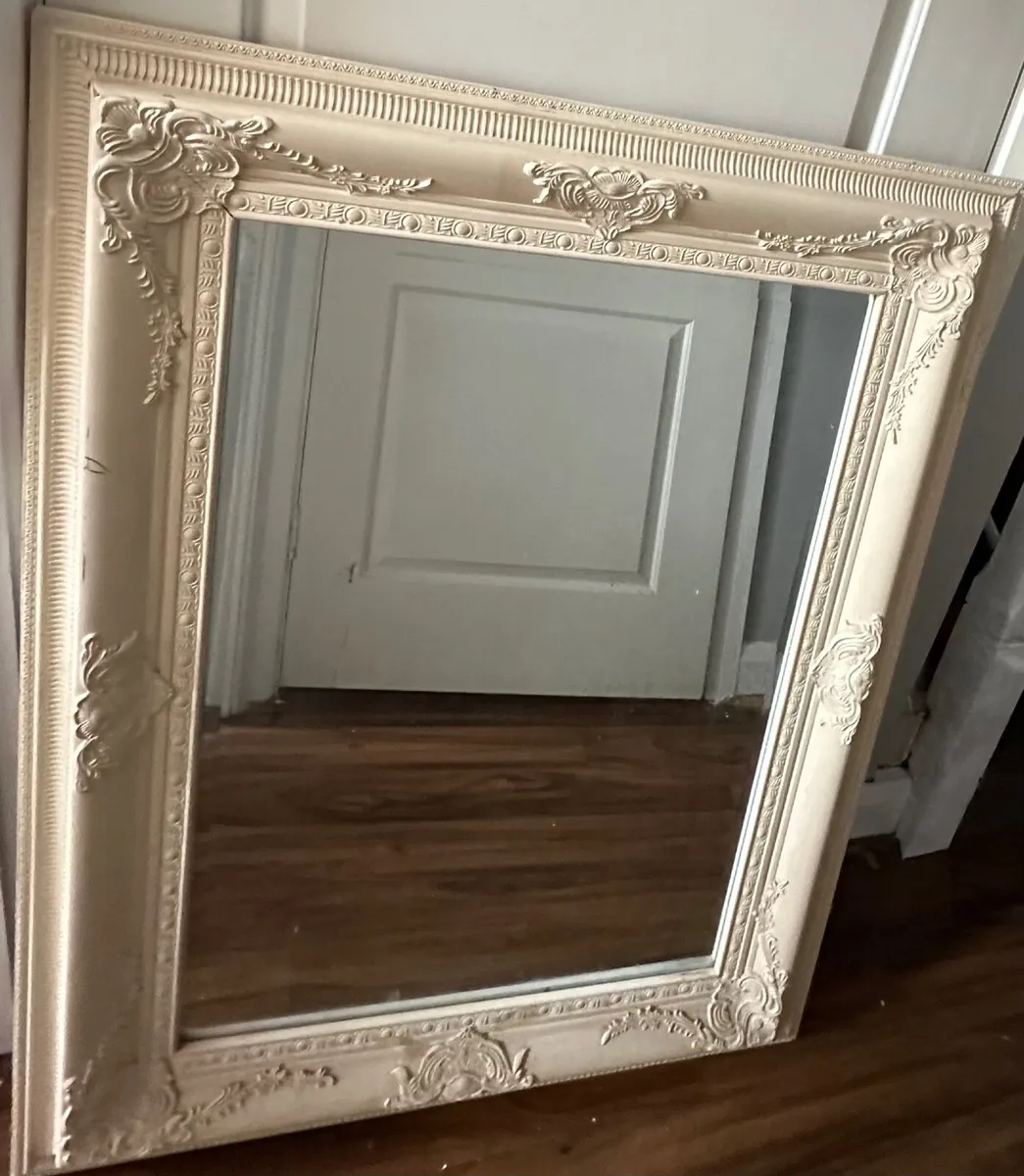 Mirror - Image 1