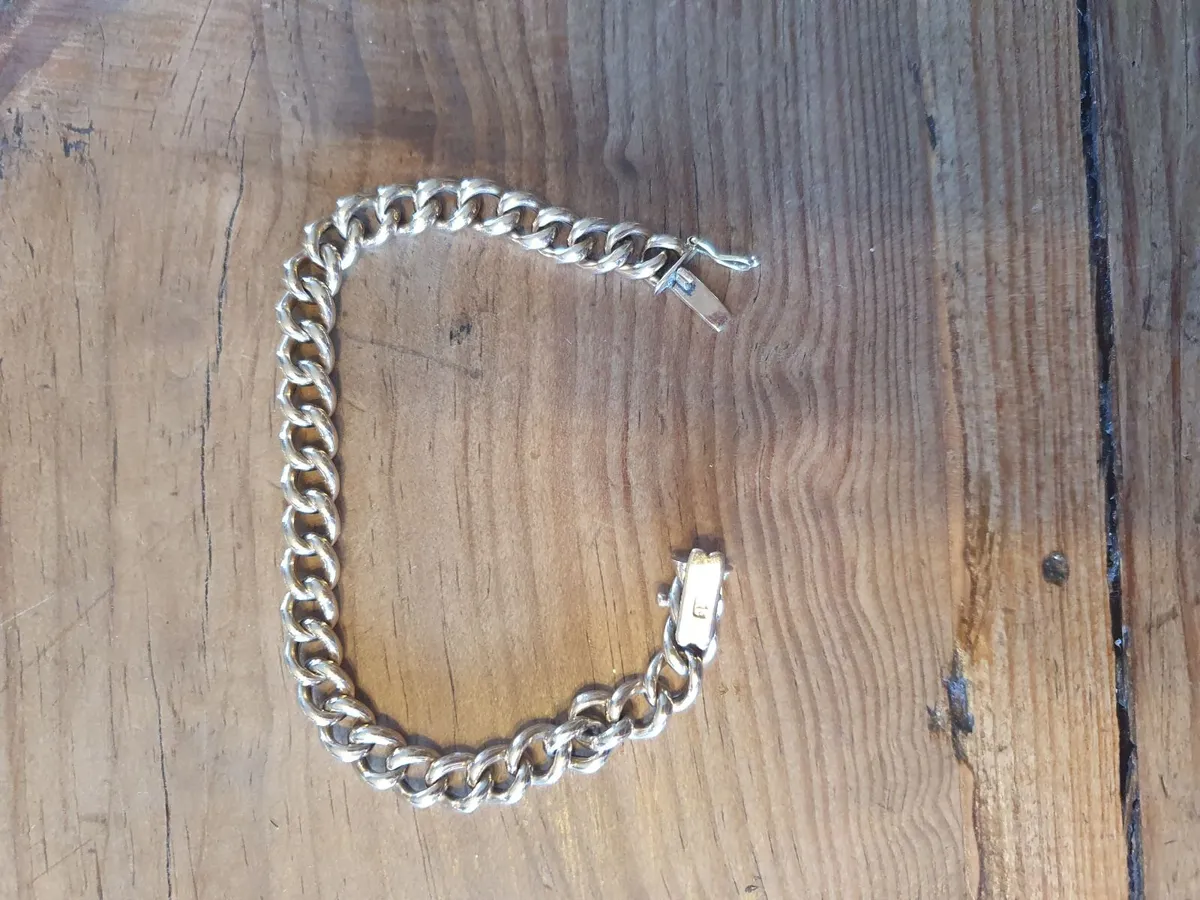 Gold bracelet - Image 2