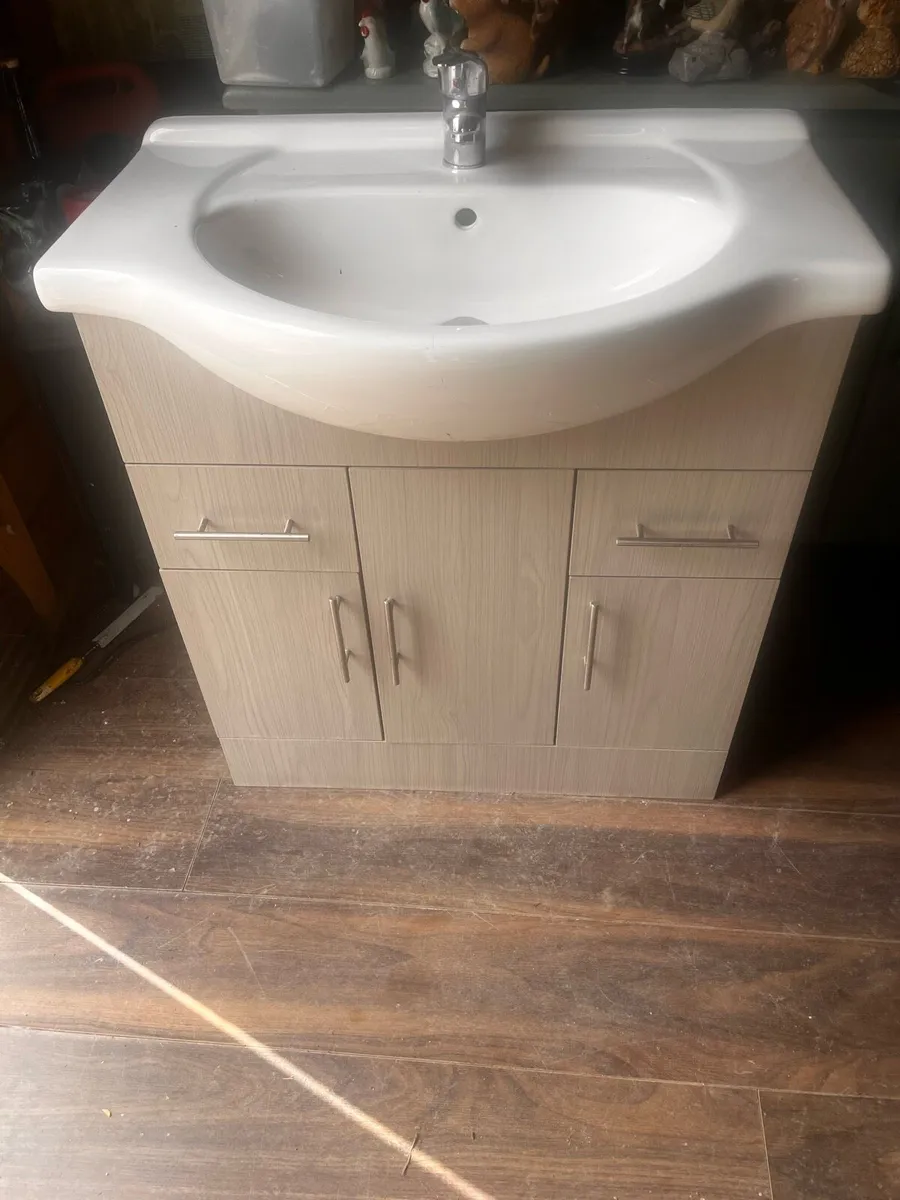 Vanity sink unit - Image 1