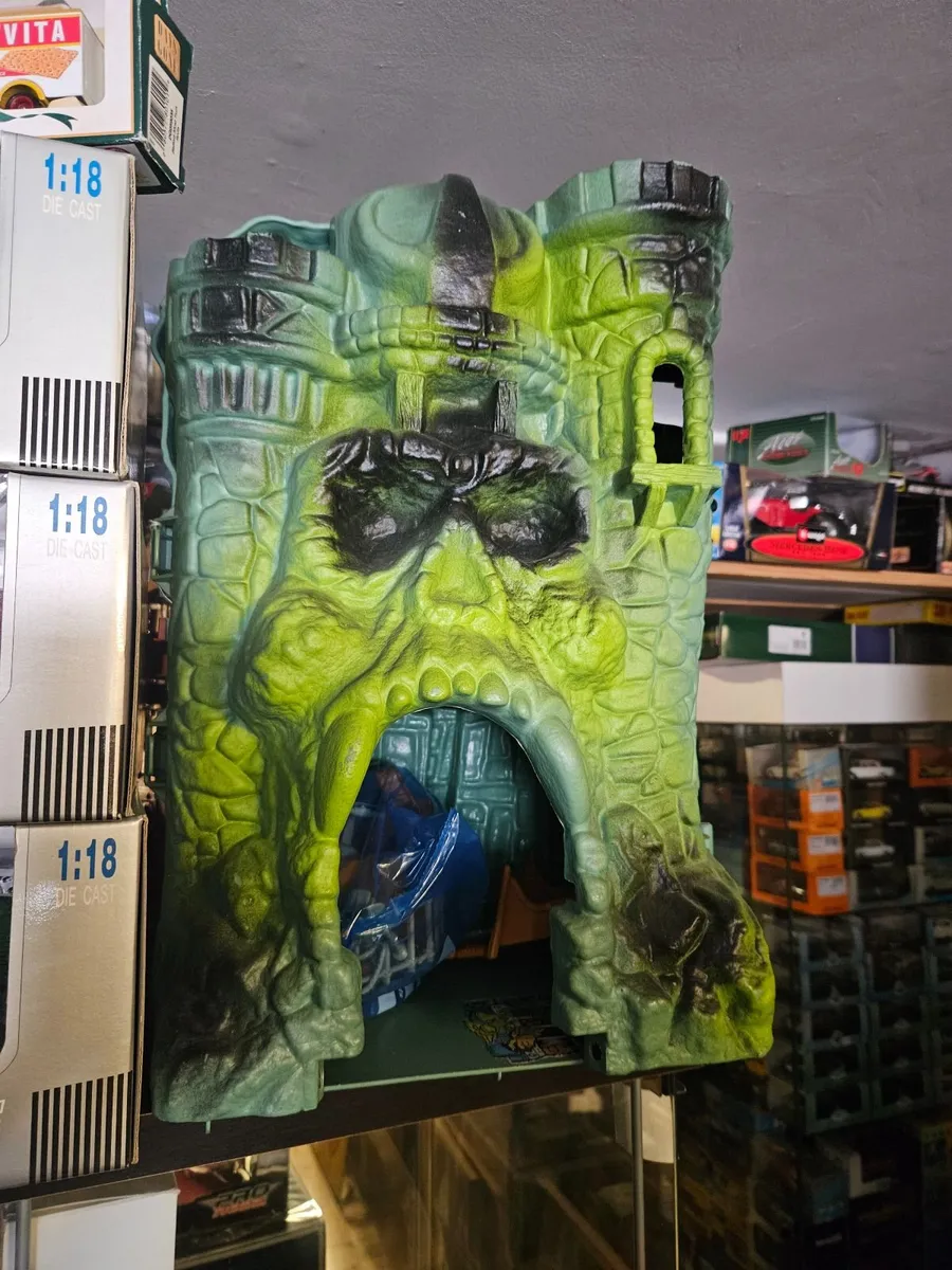 Vintage He Man Masters of the Universe Castle Grey - Image 3