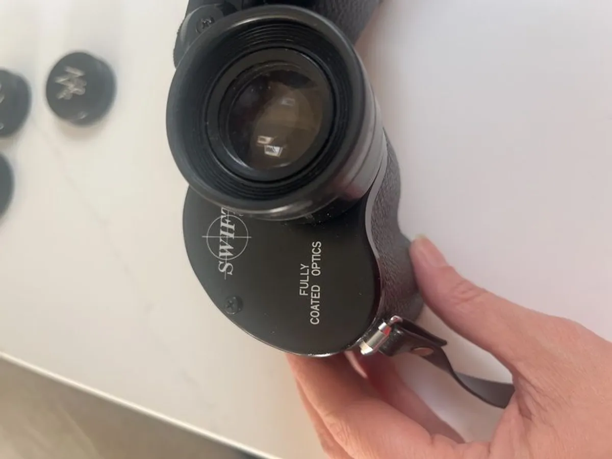 Swift Holiday Mark II binoculars - Image 3