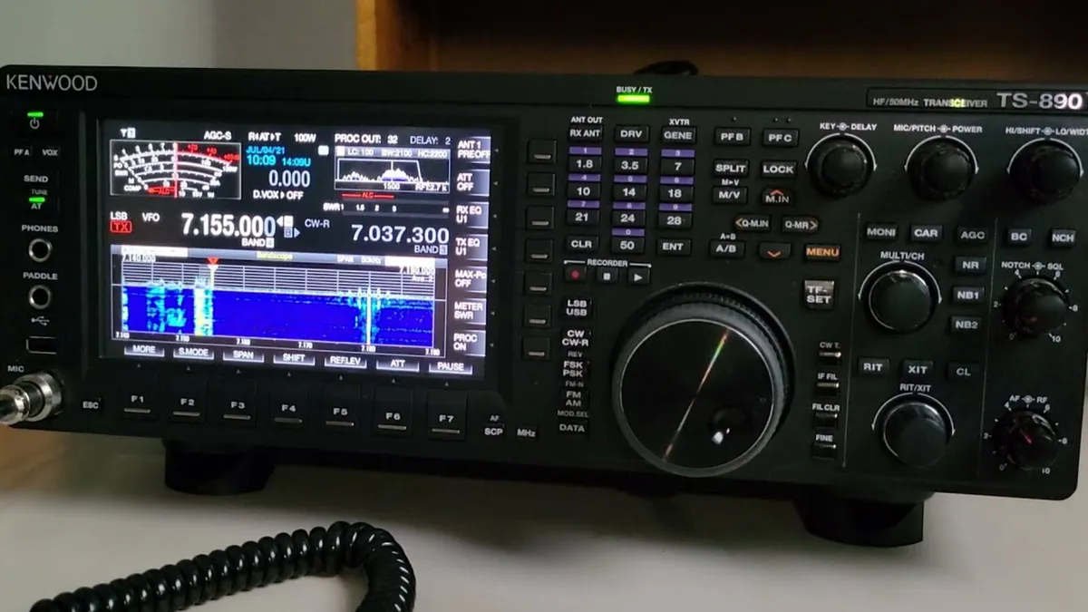 Kenwood ts890 Ham Radio - Image 4