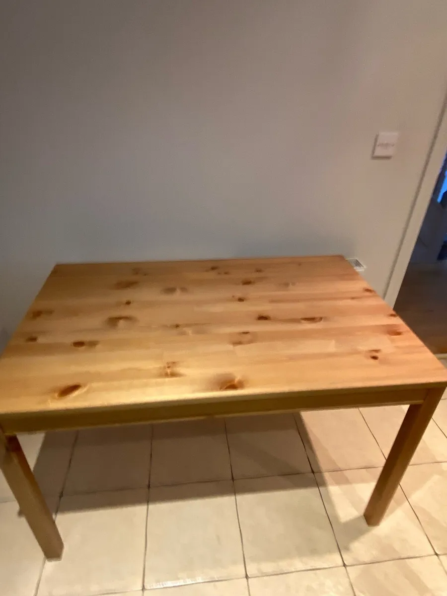 Wooden kitchen table and chairs - Image 4