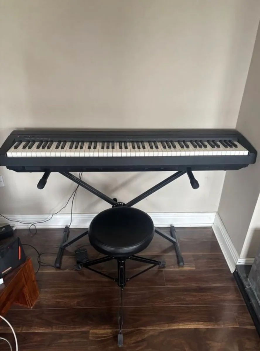 Yamaha Keyboard P35 - Image 1