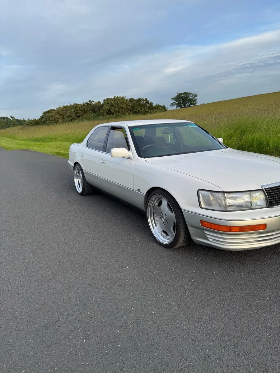 Toyota Celsior - Image 1