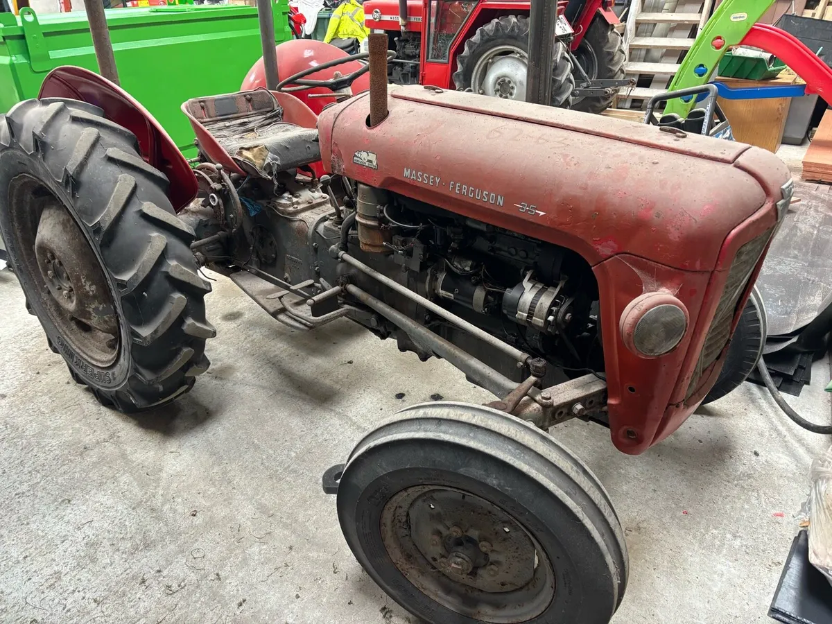 Massey Ferguson 35 with brown log book - Image 4