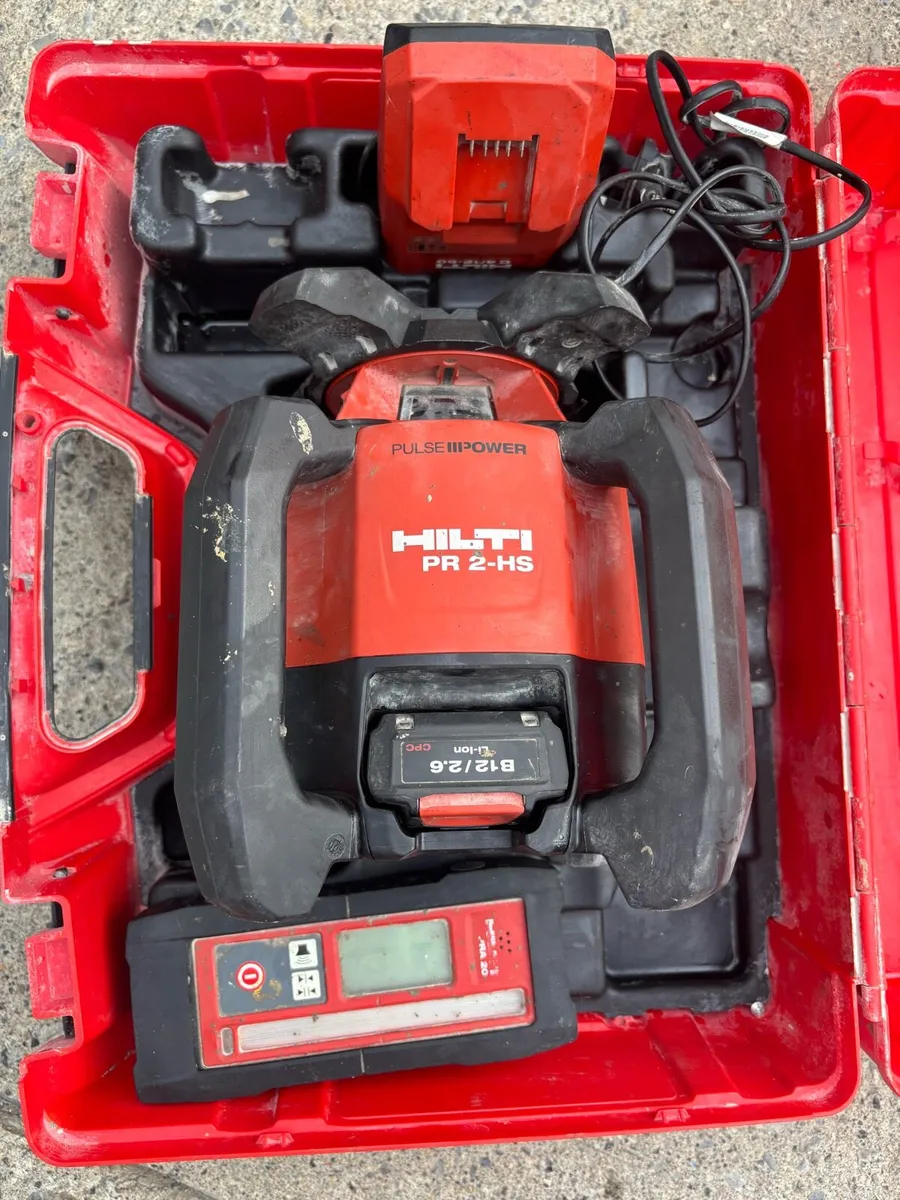 hilti pr 2-hs rotating lazer level kit & pra 20 re
