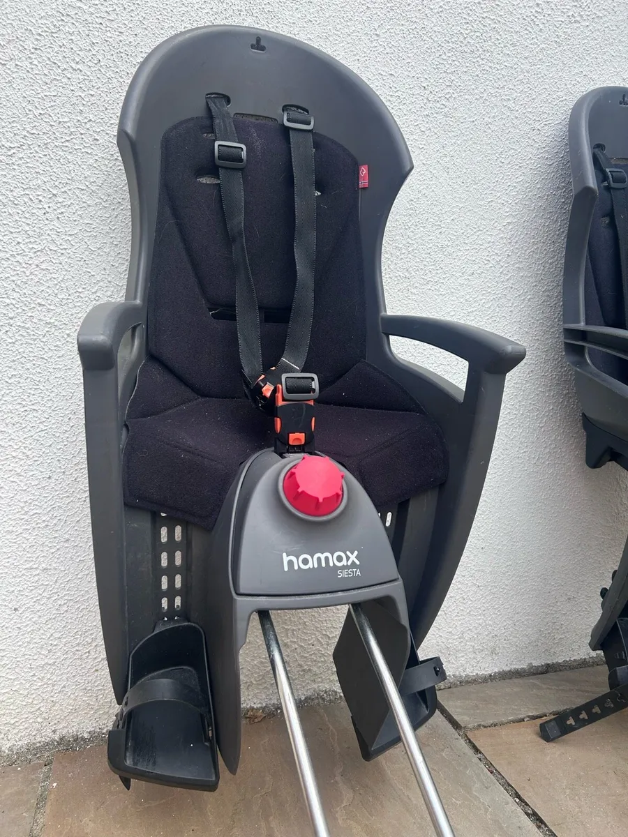 Hamax siesta child bike seat x 2 - Image 2