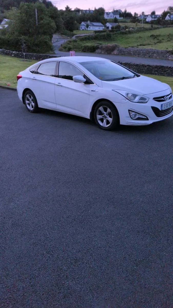 Hyundai I40