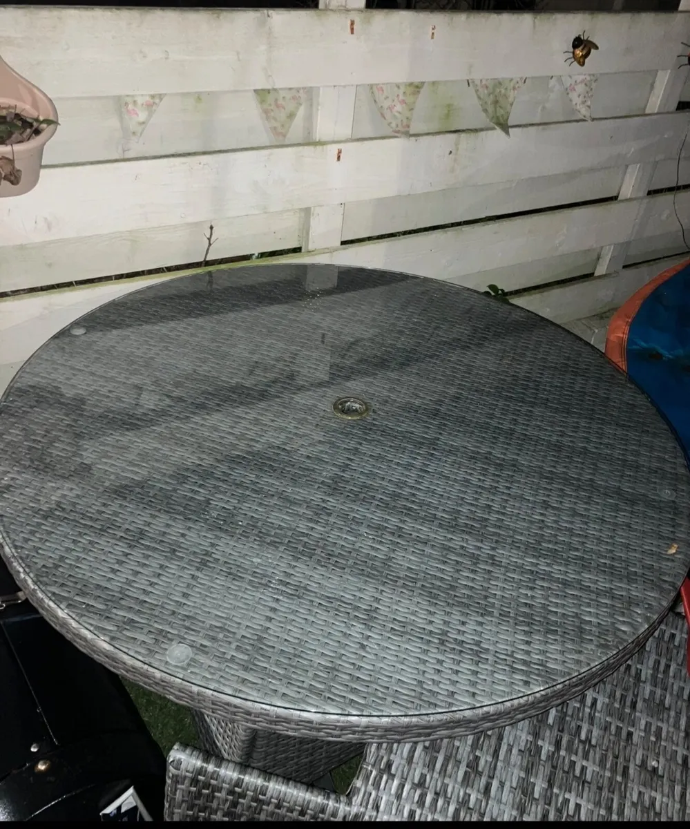 Garden Furniture - Image 4