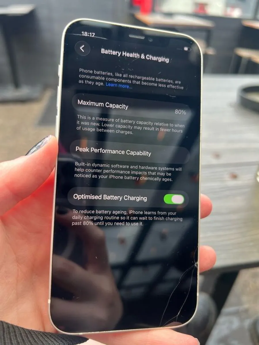 iPhone 12 - Image 4