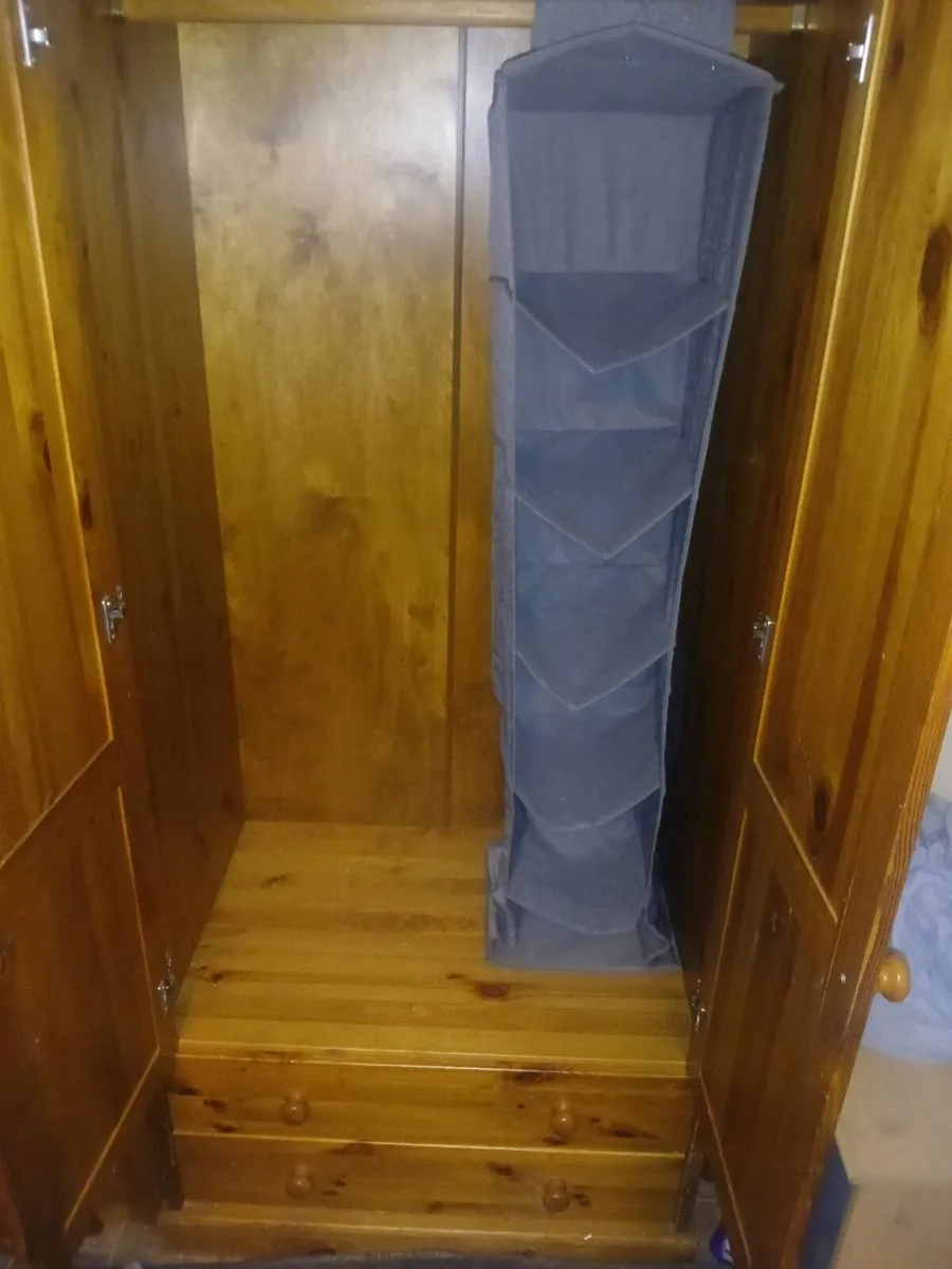 wardrobe - Image 2