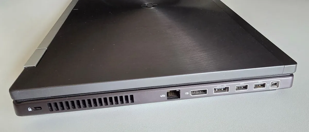 HP EliteBook 8760w 17" Mobile Workstation. - Image 4
