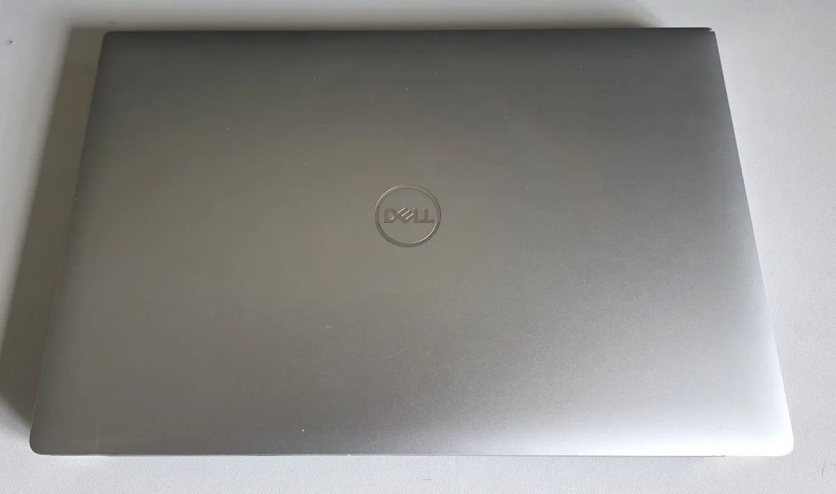 Dell Precision 5540 i5 16GB RAM 1TB SSD 4K Touch - Image 2