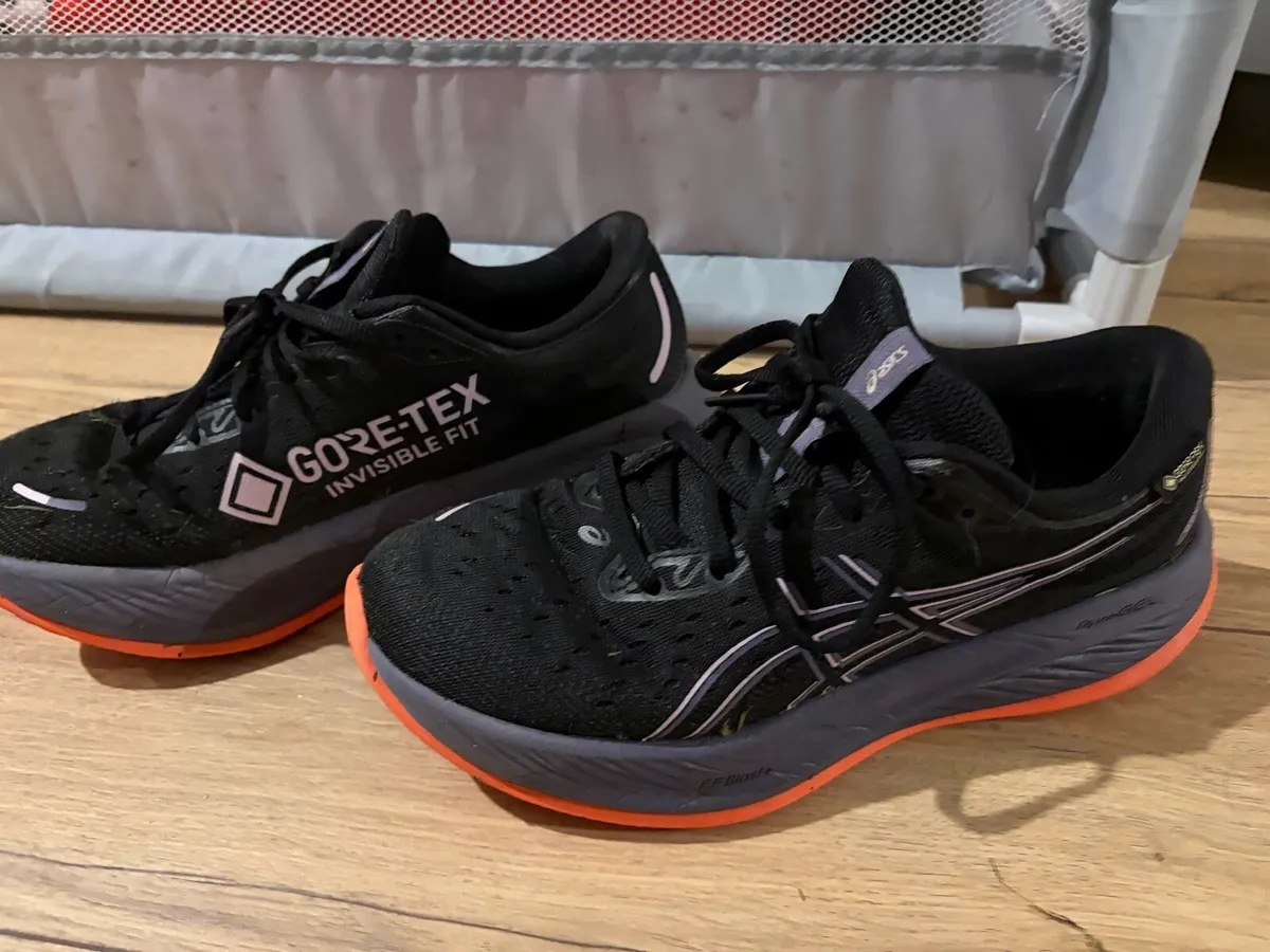ASICS Gel Cumulus GTX size 5.5 - Image 4