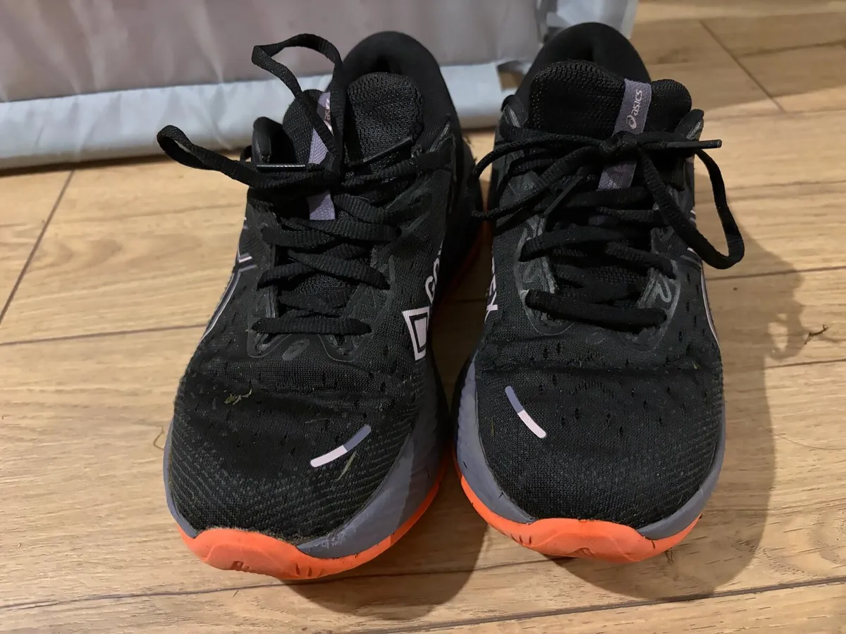 ASICS Gel Cumulus GTX size 5.5 - Image 1