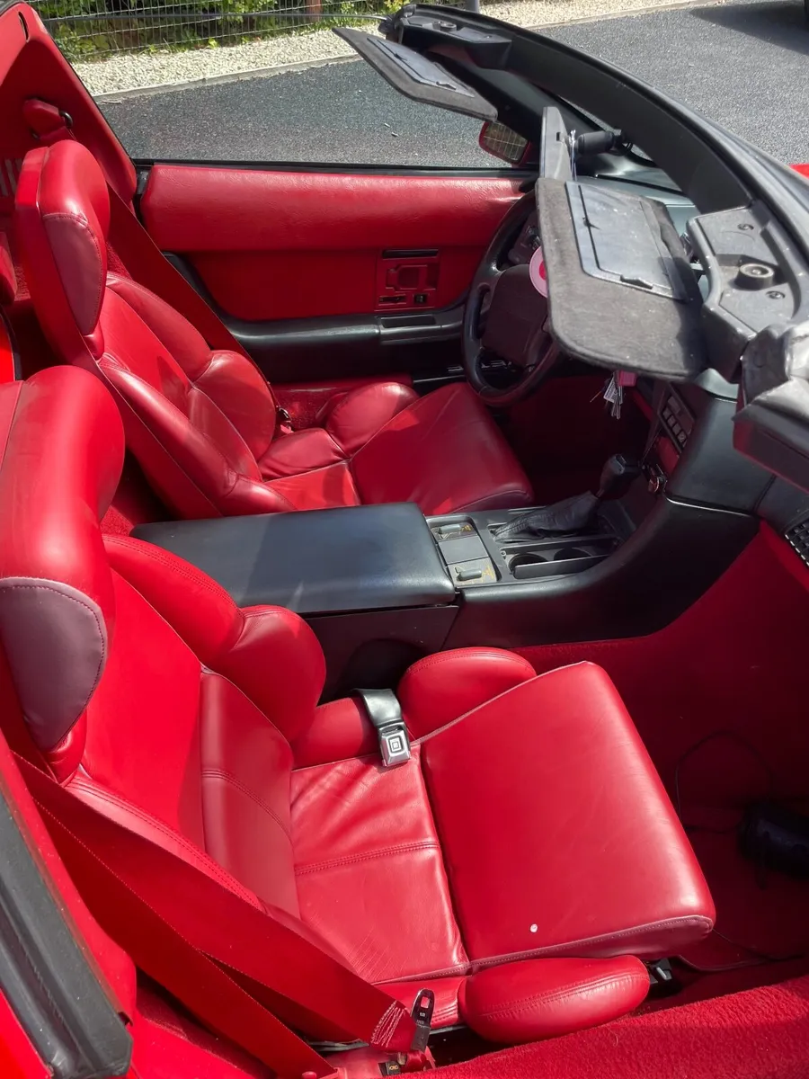 Chevrolet Corvette 1990 - Image 2
