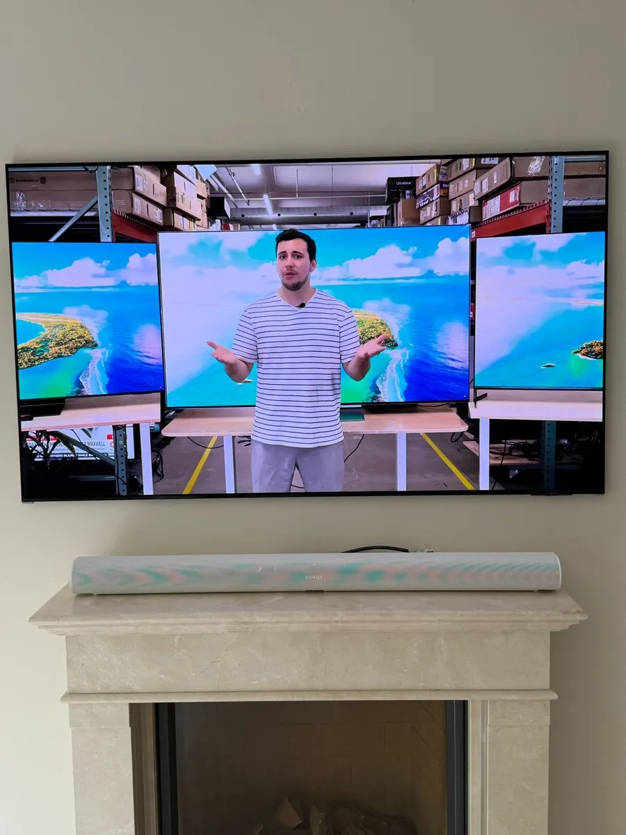 Samsung S95C 65 inch bargain - Image 1