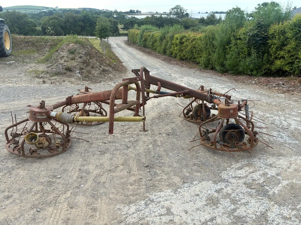 Pz hay rakes - Image 1