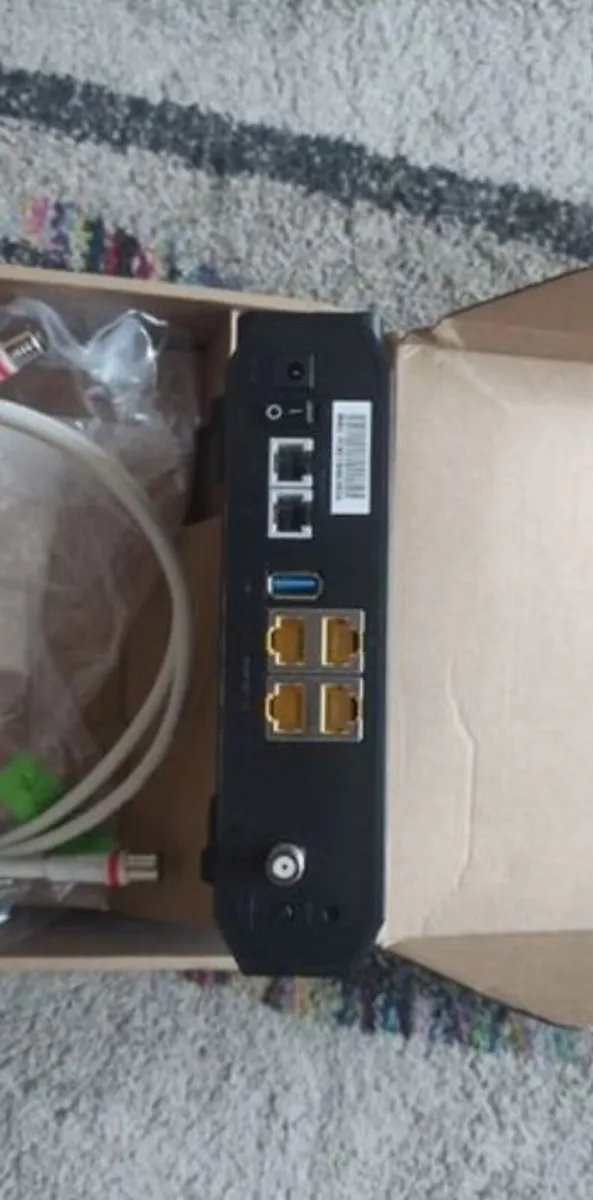 Cisco Wireless Router - Image 2