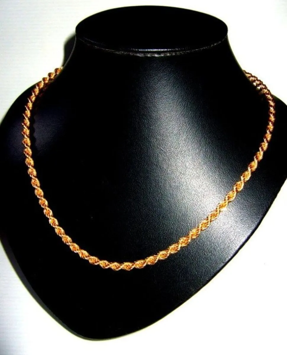 Vintage Hallmarked 9ct Gold Rope Chain - Image 1