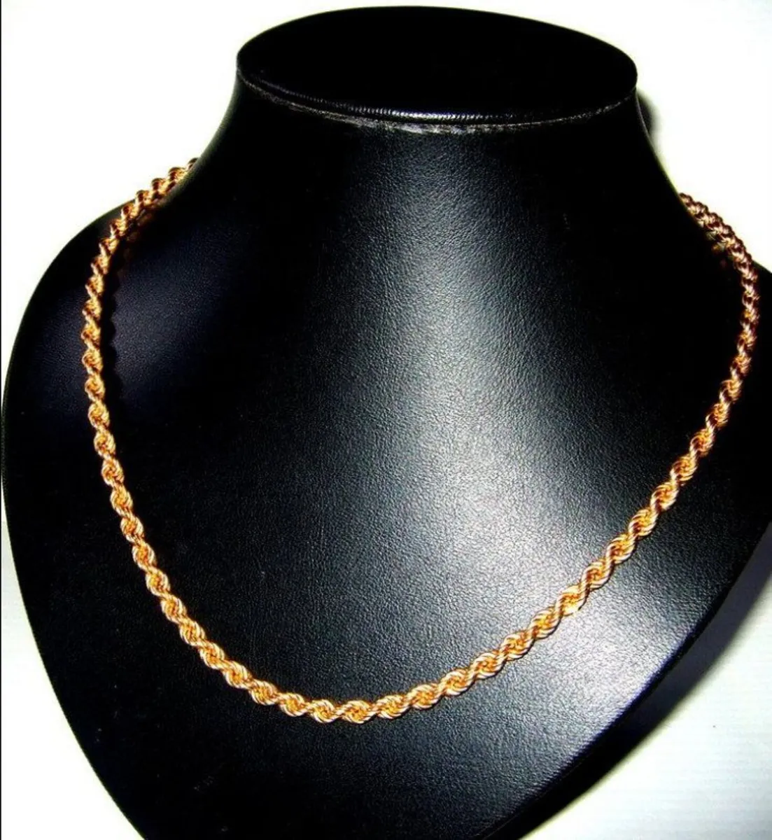 Vintage Hallmarked 9ct Gold Rope Chain - Image 2