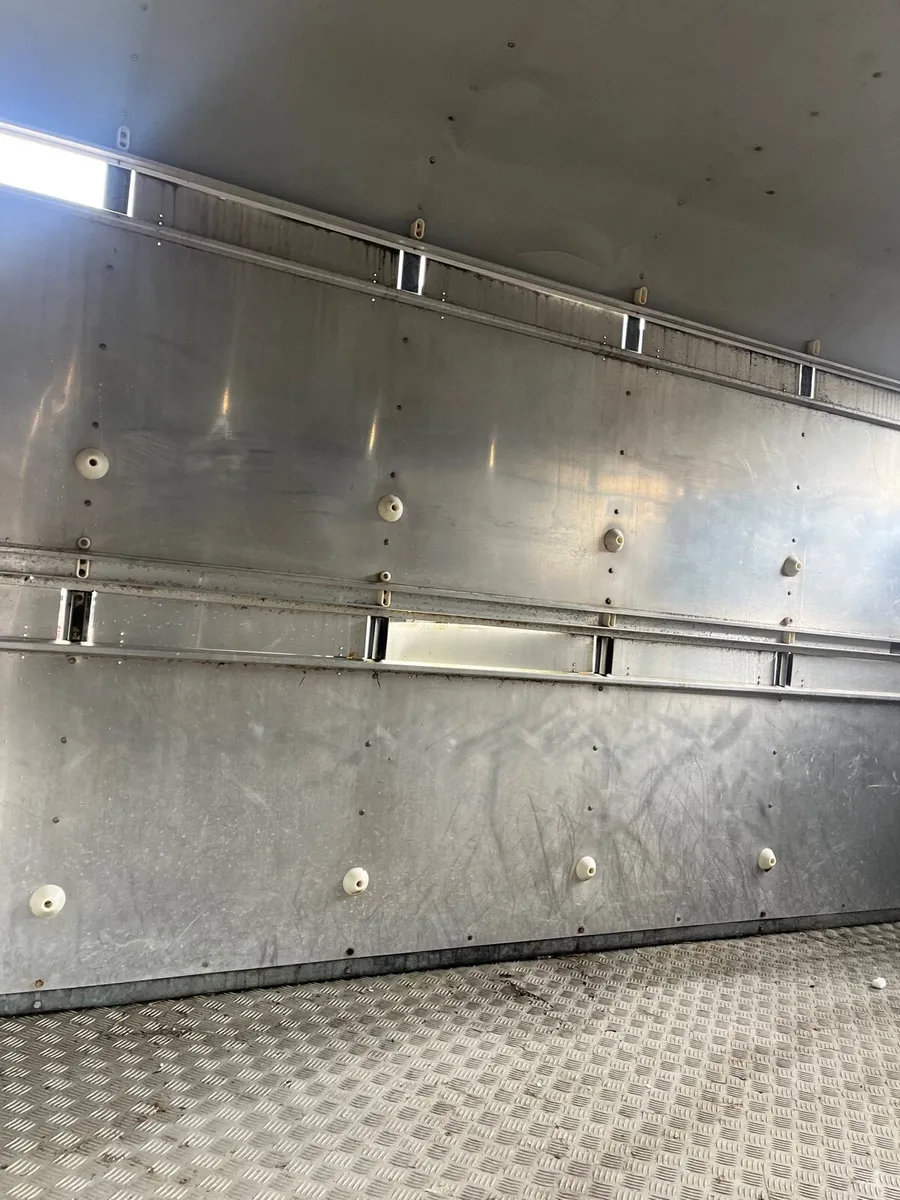 Cattle Trailer - Image 2