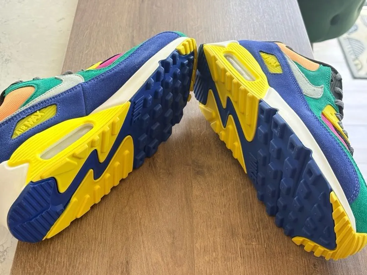 Nike Air Max 90 QS Viotech Size UK 6.5 EUR 39 - Image 2