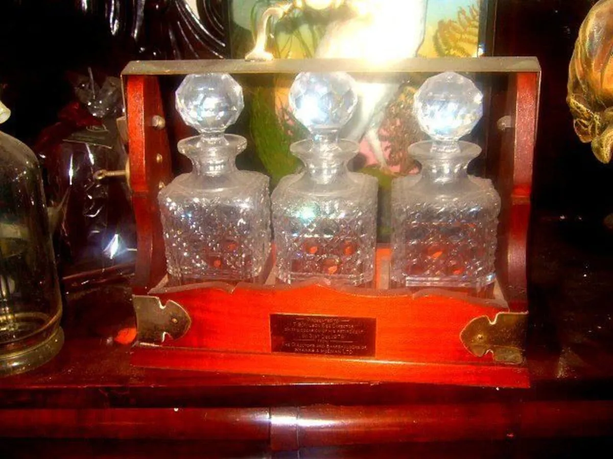 Vintage 3-Decanter Oak & Brass Tantalus Circa 1890 - Image 4