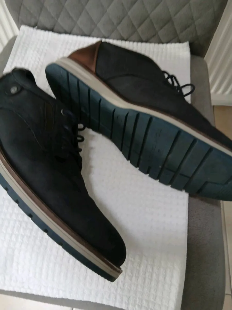 TOM TAYLOR MENS SHOES SIZE 43 - Image 2