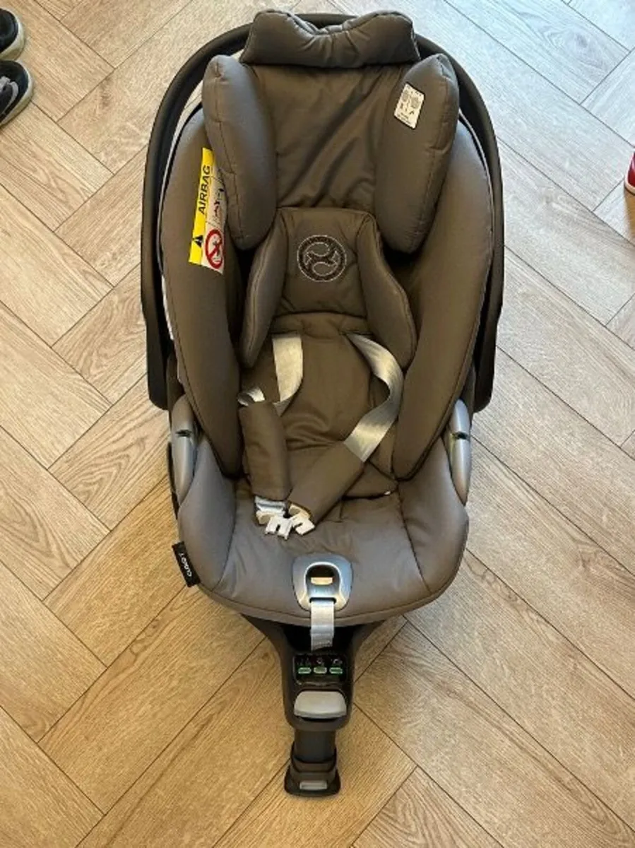 CYBEX Cloud T i-Size Infant Car Seat - Image 1