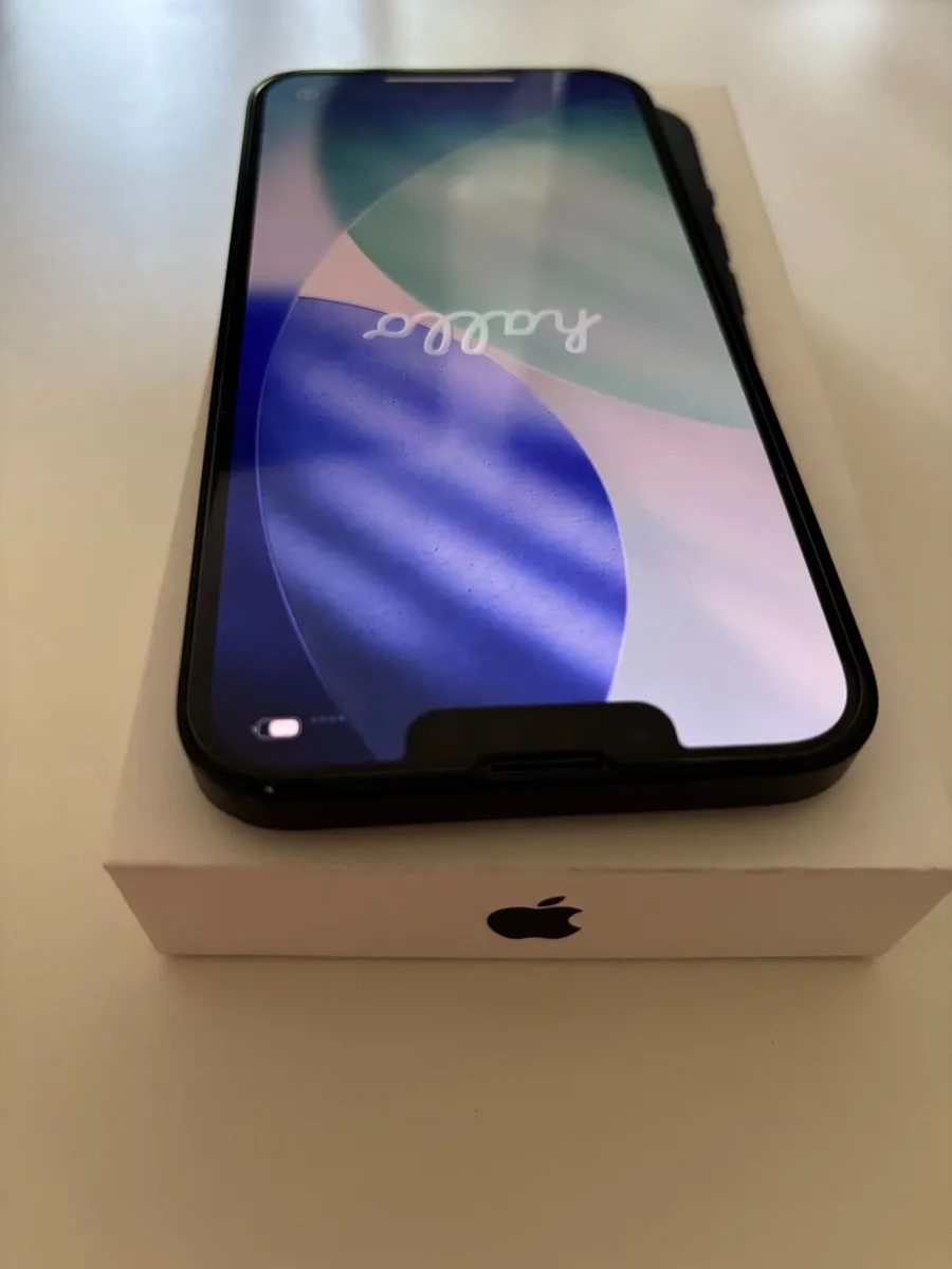 Iphone 13 128GB Midnight Blue - Image 2