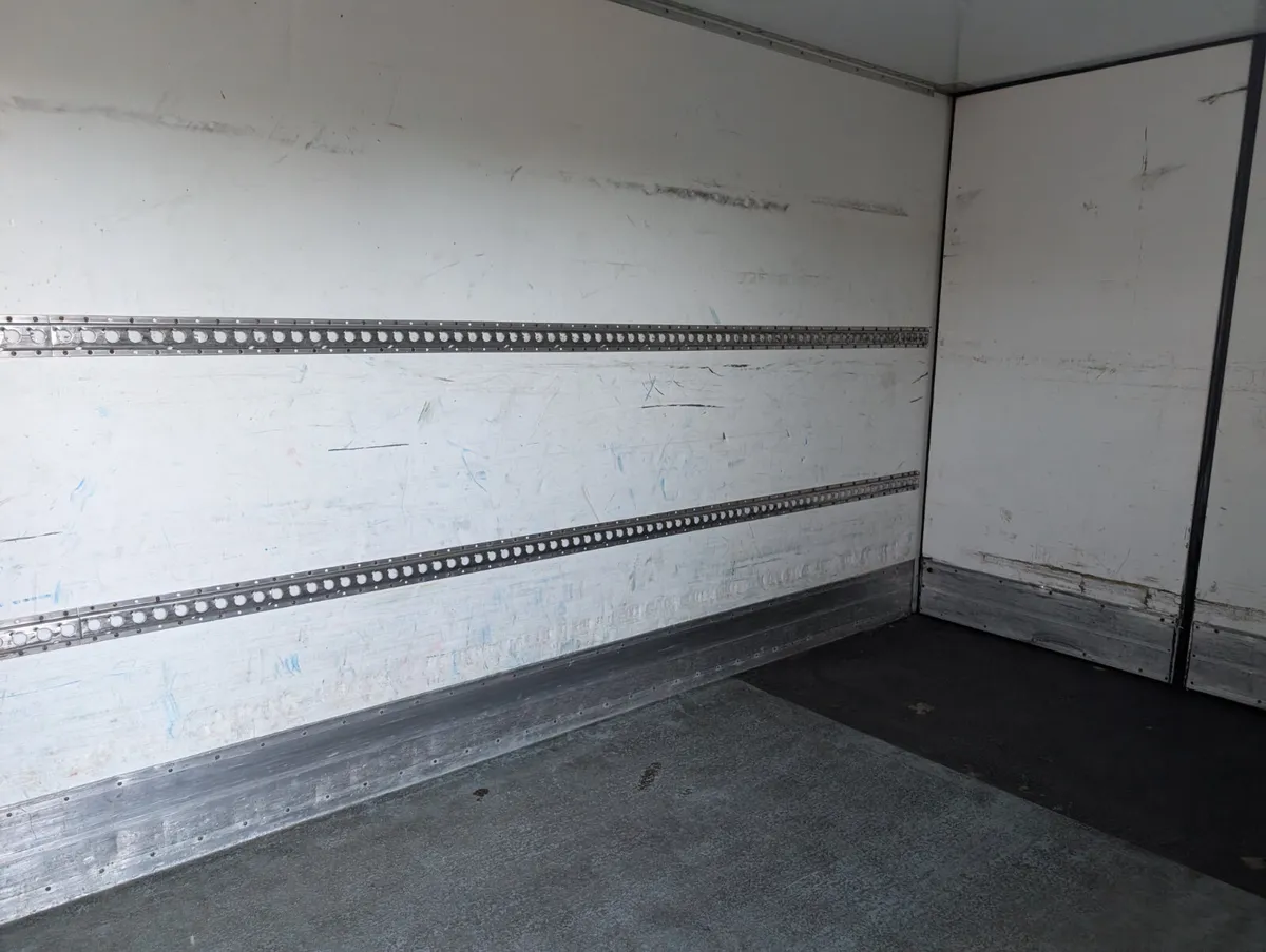 16 ft to 20 ft Insulated Box Bodies for storage - Image 3