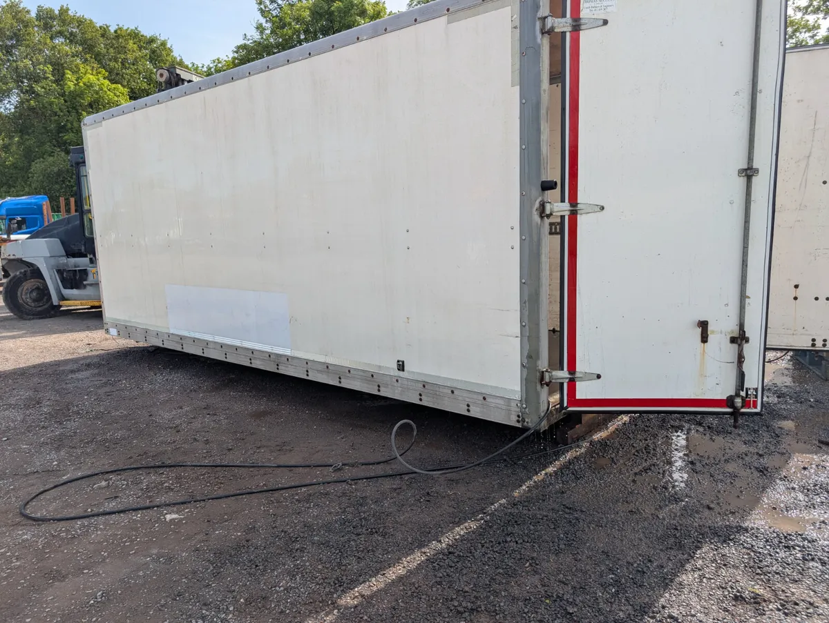 16 ft to 20 ft Insulated Box Bodies for storage - Image 2