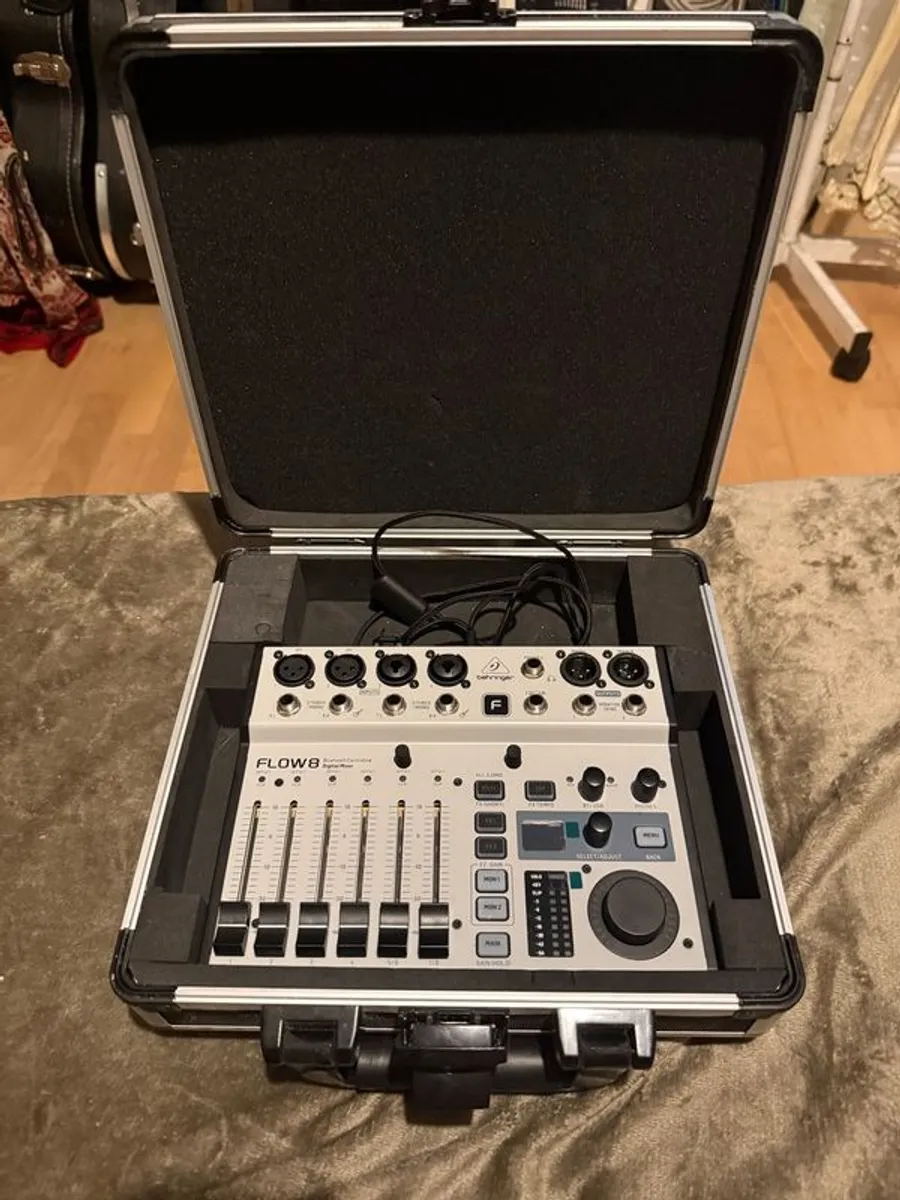 PA system Alto/ Behringer - Image 2
