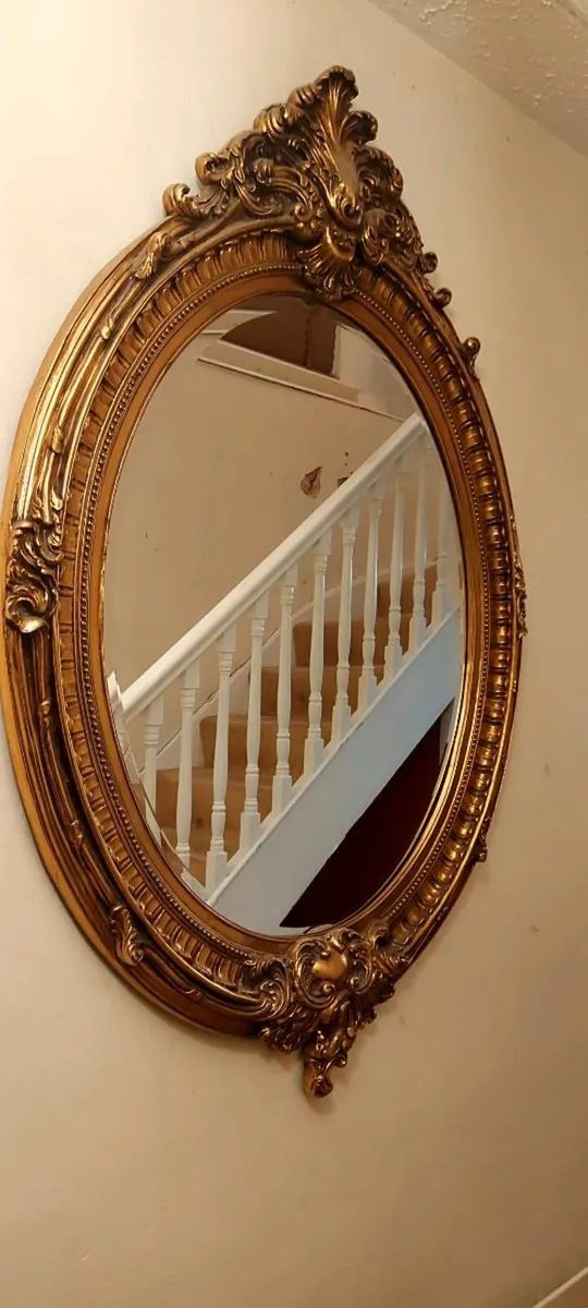 French  Rococo style oval gilt mirror. - Image 3