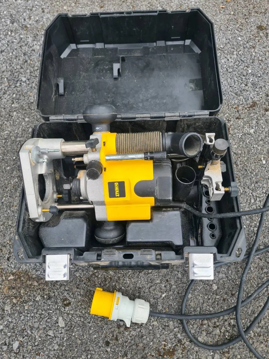 Dewalt Router - Image 4