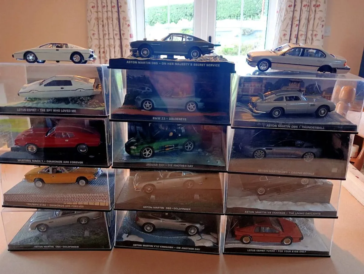 James Bond model cars - Image 2
