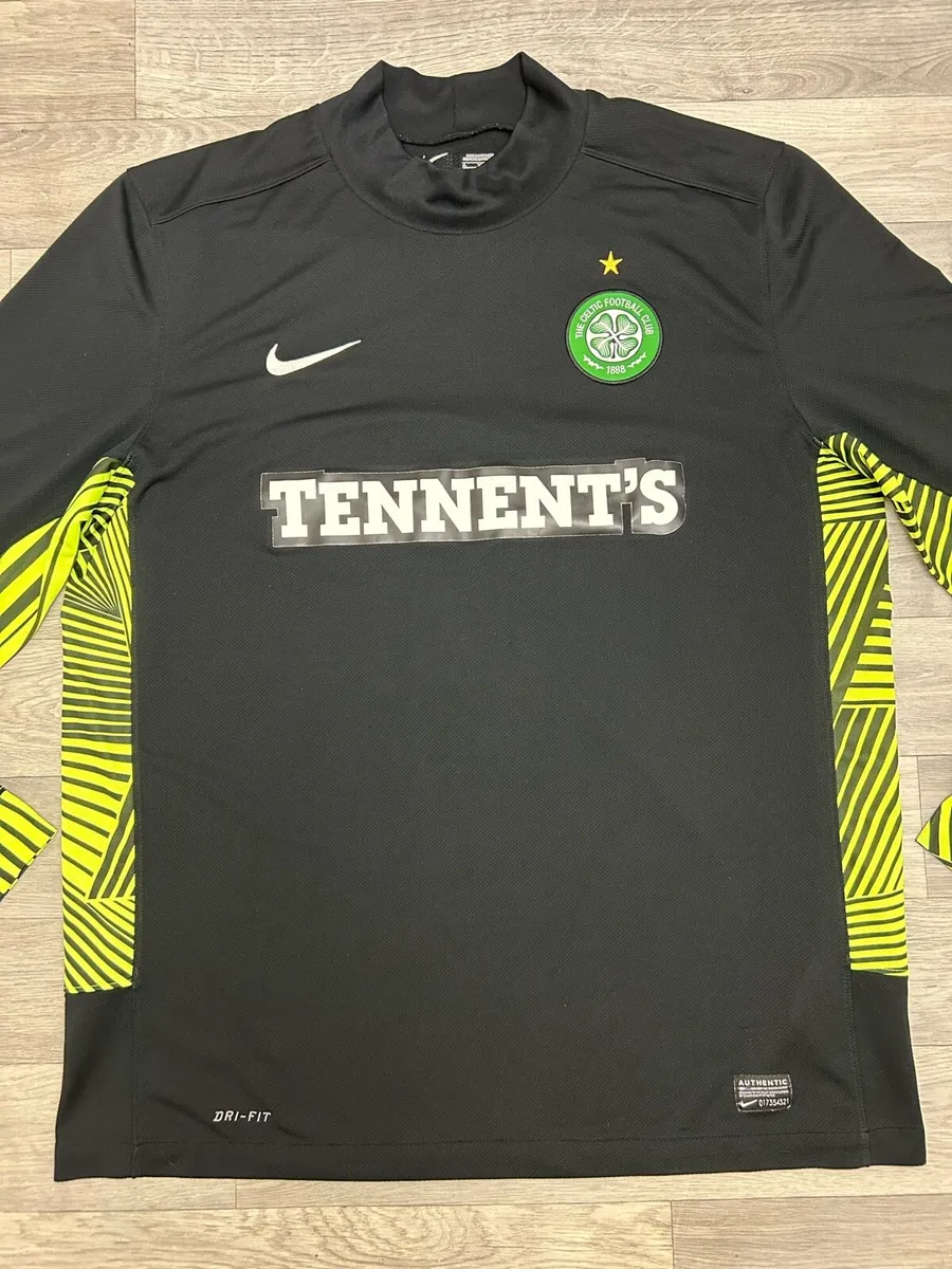 Vintage 2011 Nike Celtic Glasgow Goalkeeper Jersey - Image 2
