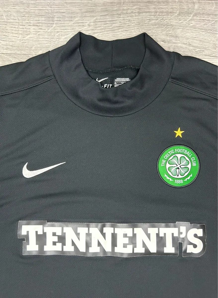 Vintage 2011 Nike Celtic Glasgow Goalkeeper Jersey - Image 3
