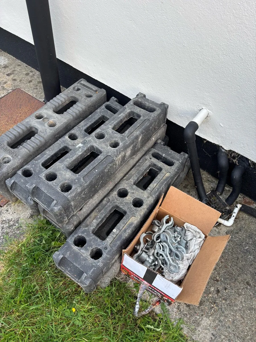 Harris Fencing - 10 panels / 10 boots + clips - Image 3