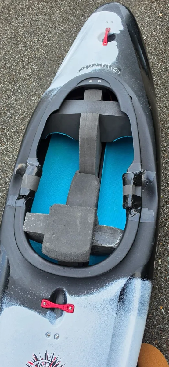 Custom colour Custom C1 Pyranha Firecracker 252 - Image 1