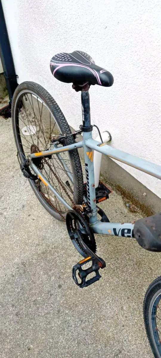 Hybrid bike - Image 3