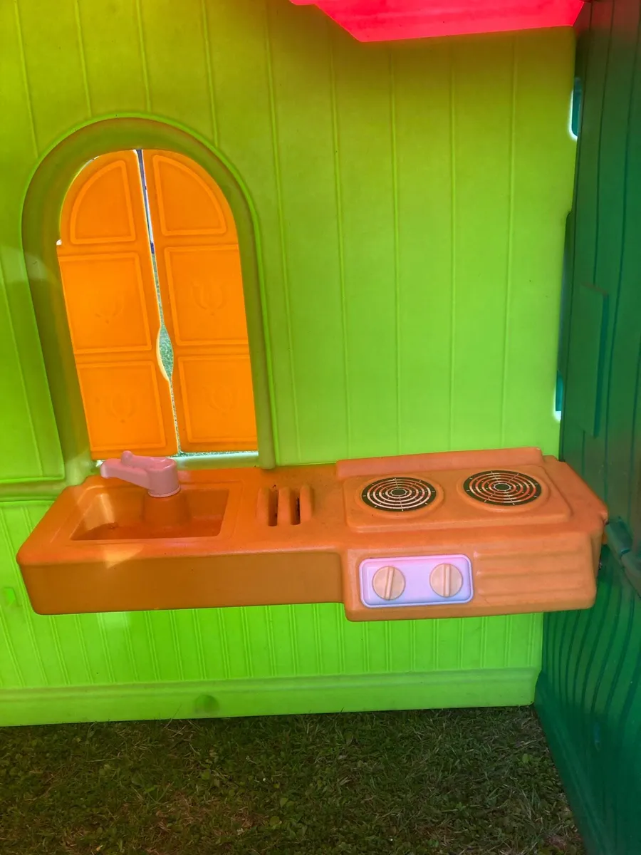 Little Tikes Playhouse - Image 4