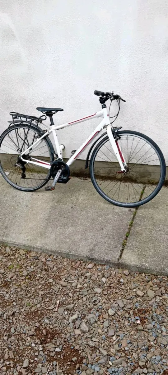 Specialized hybrid bike - Image 1
