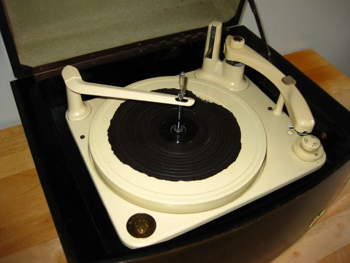 1950's PYE "Black Box" Hi-Fi Record Player. - Image 2